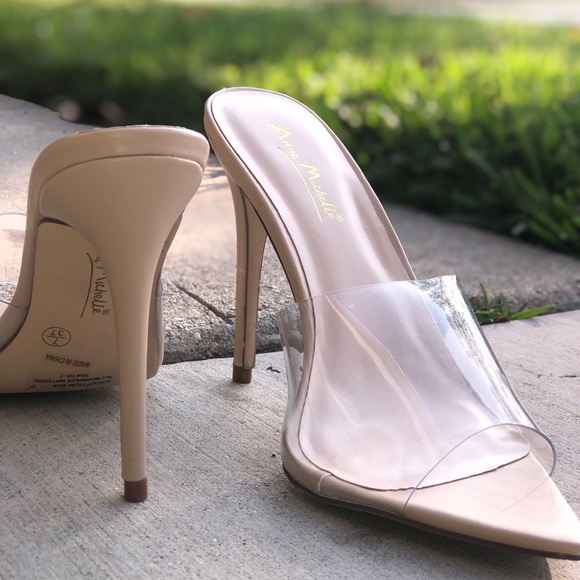 NEW✨ FANCY nude heels - Picture 5 of 8